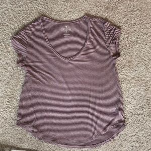 American Eagle soft and sexy V neck t shirt